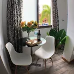 Bunga-love (adults Only) Гостьовий будинок 3*